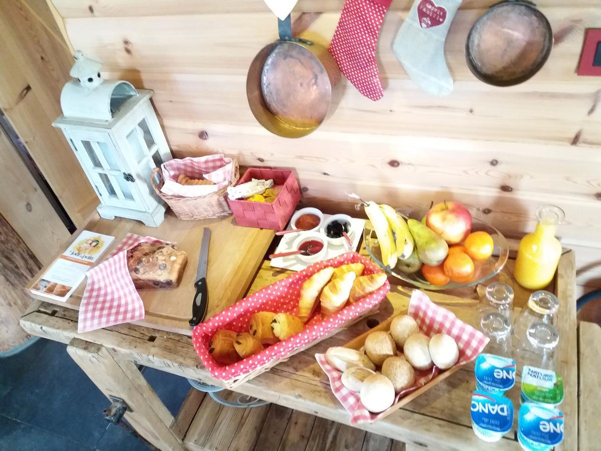 Auberge "La Fourchette Paysanne" Dochamps Kültér fotó